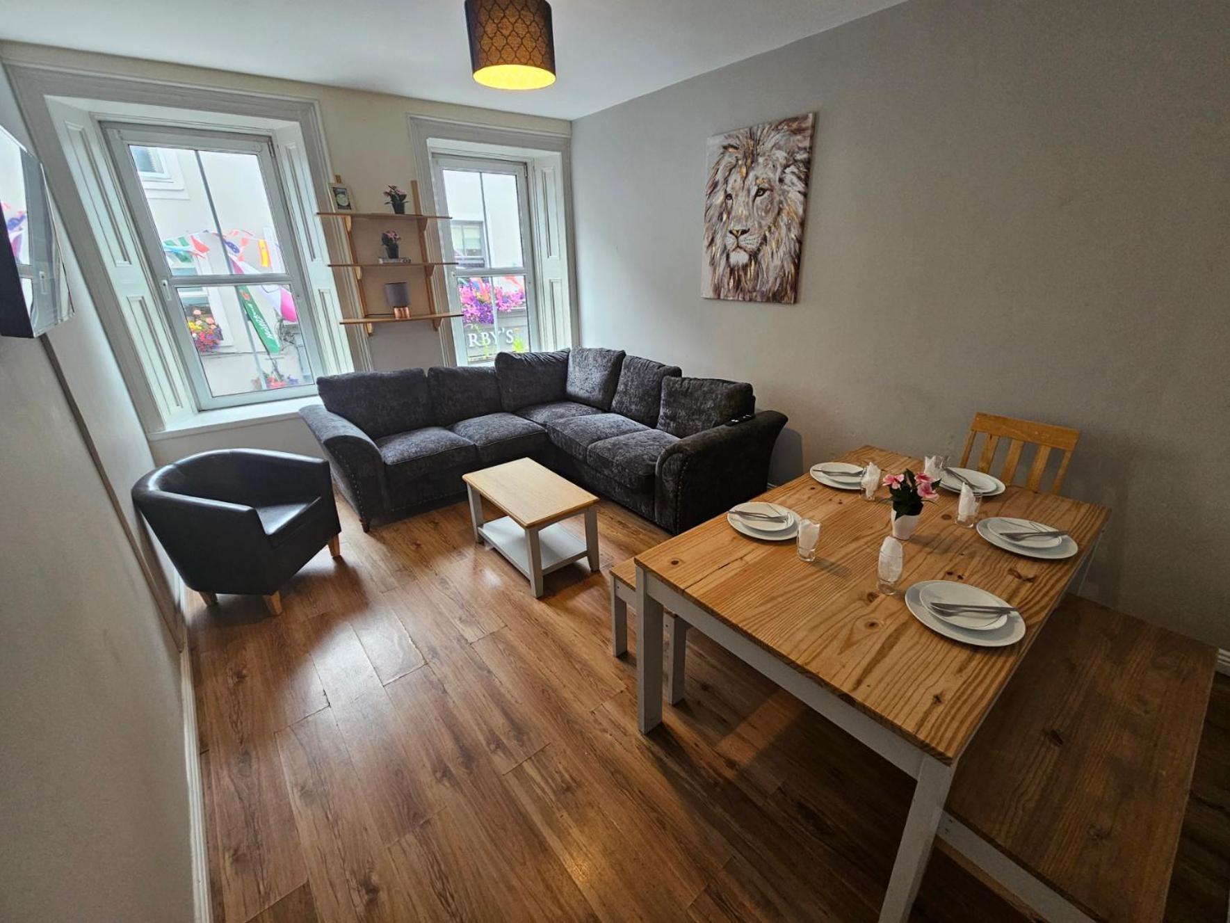דירות גלוואיי Latin Quarter Townhouse מראה חיצוני תמונה